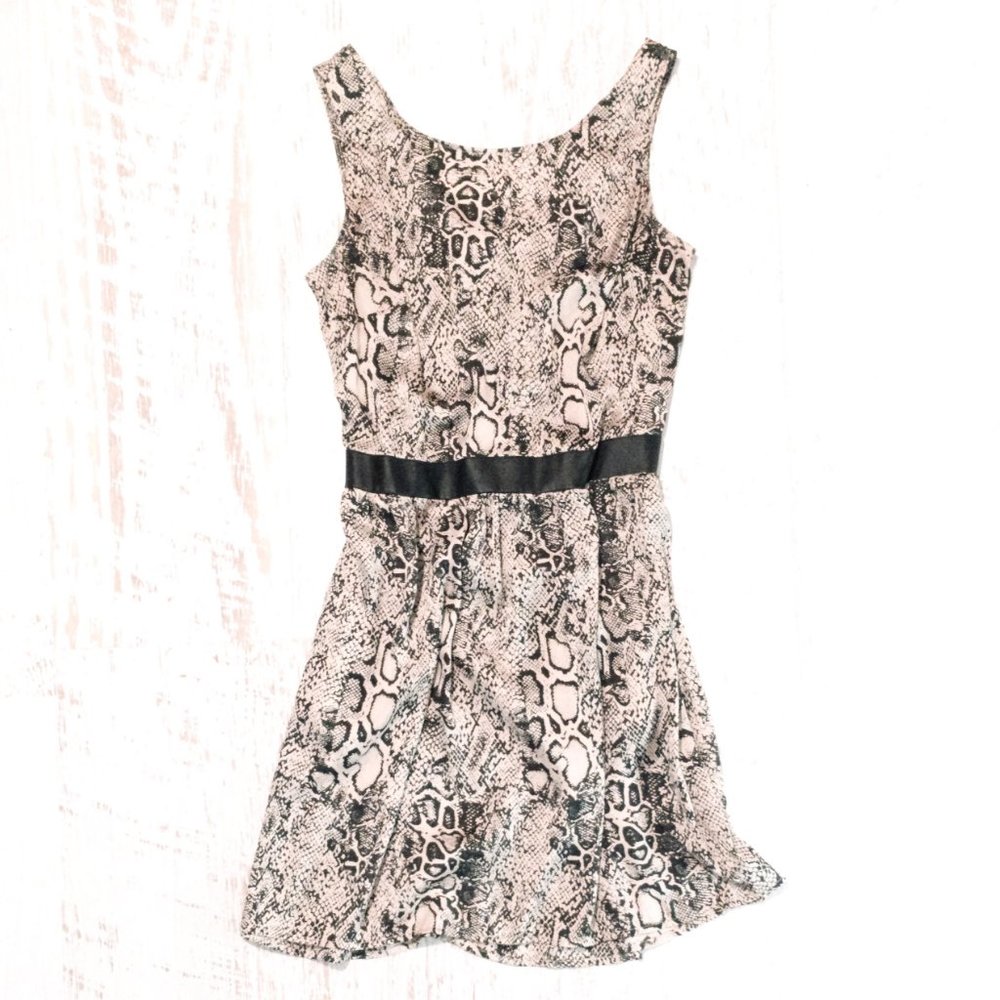 NWOT Mossimo Silky Snakeskin Flapper Dress